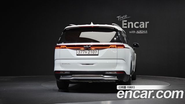 Kia Canival 2022 — photo 4