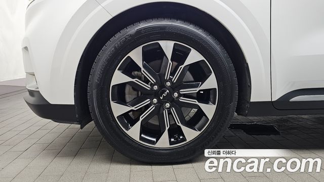 Kia Canival 2022 — photo 5