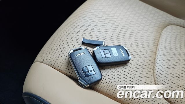 Kia Canival 2022 — photo 21