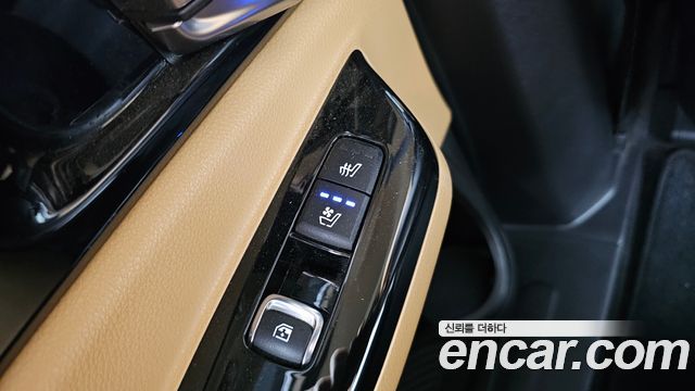 Kia Canival 2022 — photo 26