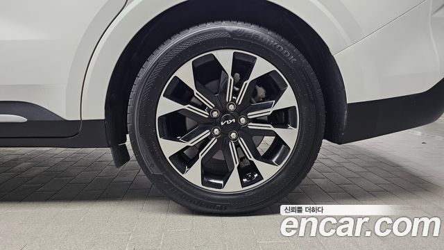 Kia Canival 2022 — photo 7