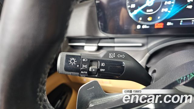 Kia Canival 2022 — photo 31