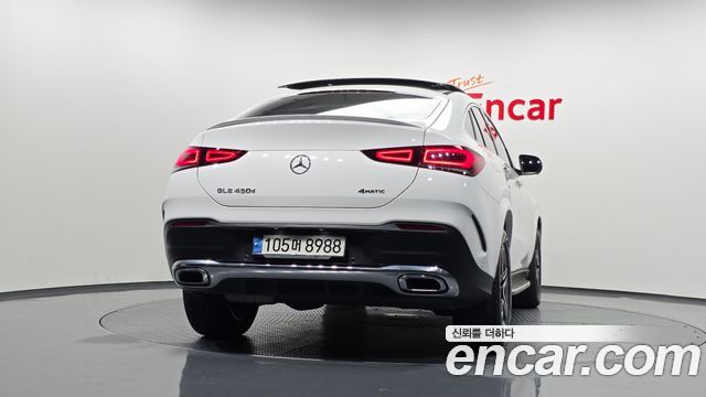 Mercedes-Benz GLE-Class 2021 — photo 4