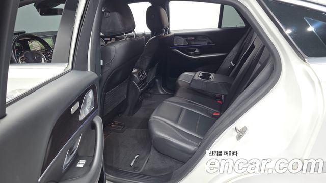 Mercedes-Benz GLE-Class 2021 — photo 18