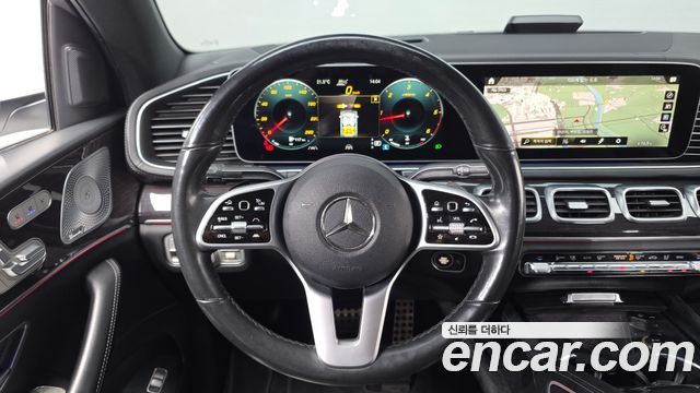 Mercedes-Benz GLE-Class 2021 — photo 21