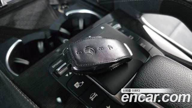 Mercedes-Benz GLE-Class 2021 — photo 26