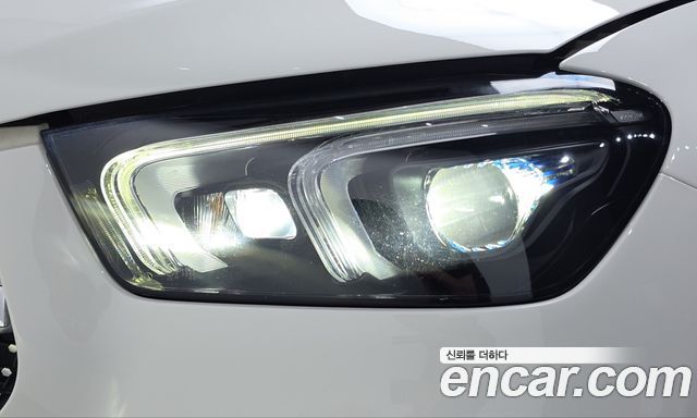 Mercedes-Benz GLE-Class 2021 — photo 8