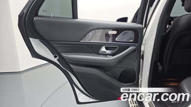 Mercedes-Benz GLE-Class 2021 — photo 15