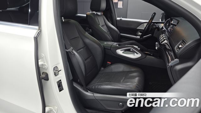 Mercedes-Benz GLE-Class 2021 — photo 16