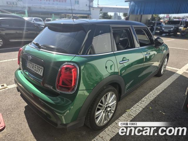 Mini Cooper 2022 — photo 4