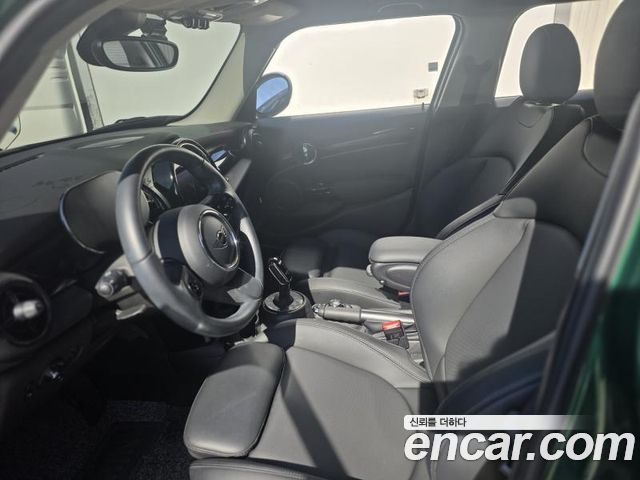 Mini Cooper 2022 — photo 5