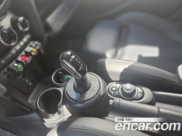 Mini Cooper 2022 — photo 10