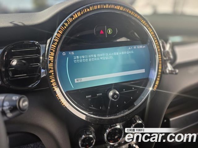 Mini Cooper 2022 — photo 14