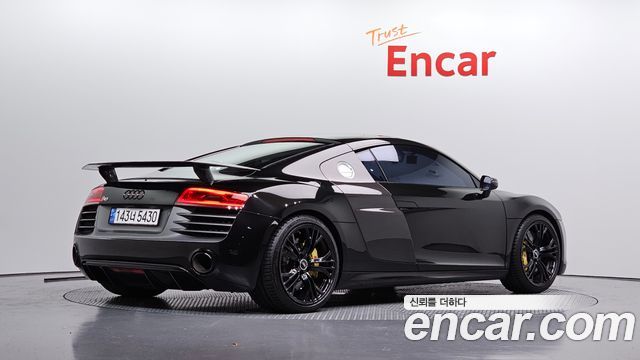Audi R8 2015 — photo 2