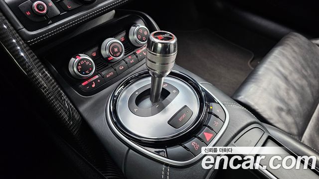 Audi R8 2015 — photo 12