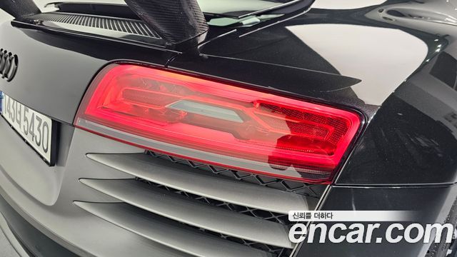 Audi R8 2015 — photo 9