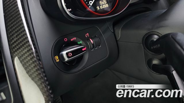Audi R8 2015 — photo 27