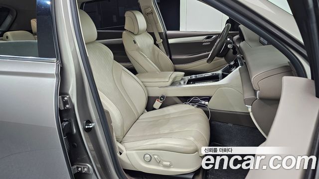 Genesis GV80 2020 — photo 12