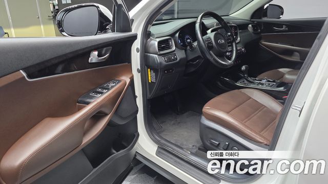 Kia Sorento 2016 — photo 10
