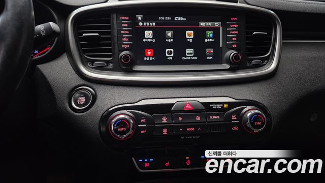 Kia Sorento 2016 — photo 14