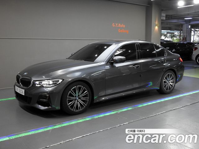 BMW 3-Series 2019 — photo 1