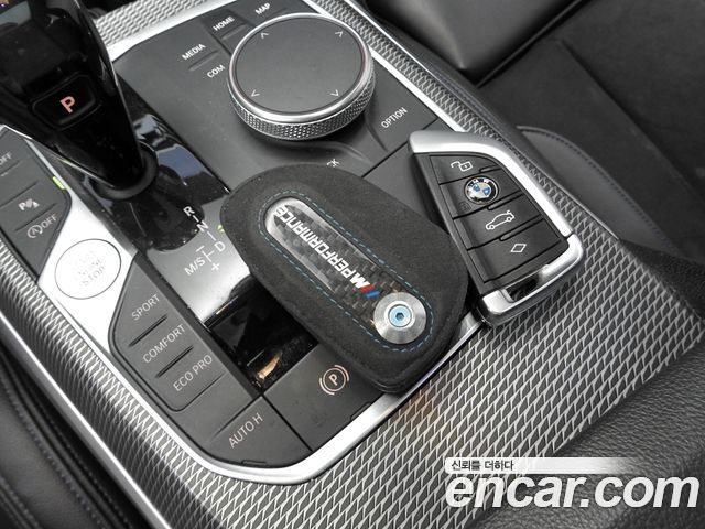 BMW 3-Series 2019 — photo 14