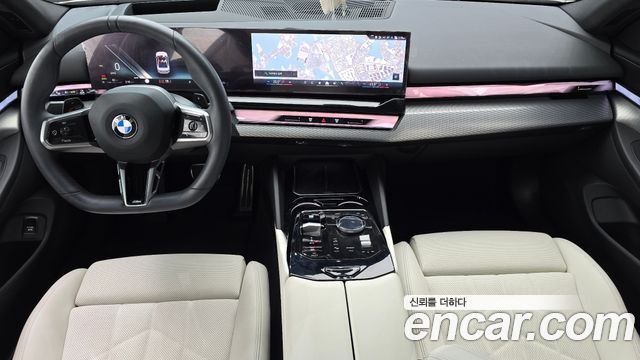 BMW 5-Series 2025 — photo 10