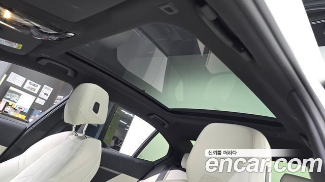 BMW 5-Series 2025 — photo 23