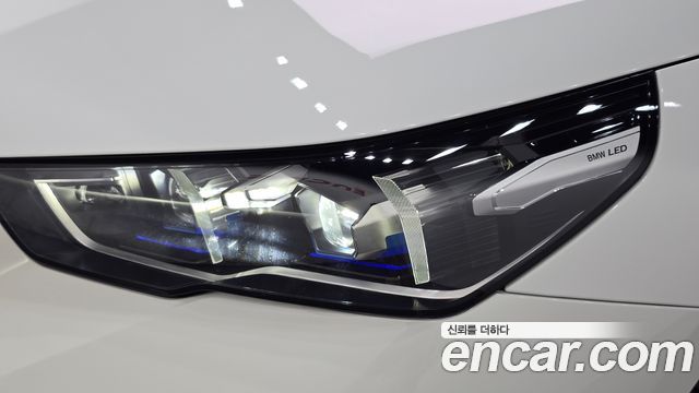 BMW 5-Series 2025 — photo 8