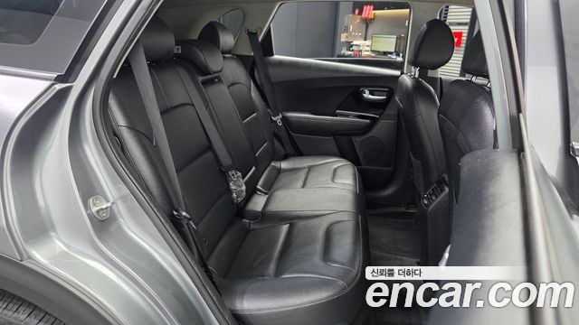 Kia Niro 2018 — photo 18
