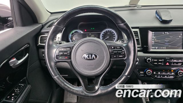 Kia Niro 2018 — photo 19