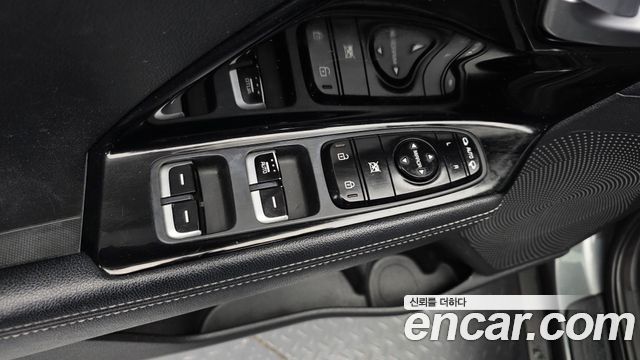Kia Niro 2018 — photo 29