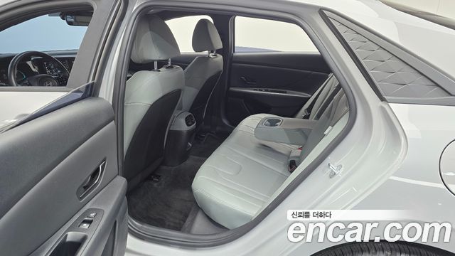 Hyundai AVANTE 2024 — photo 17