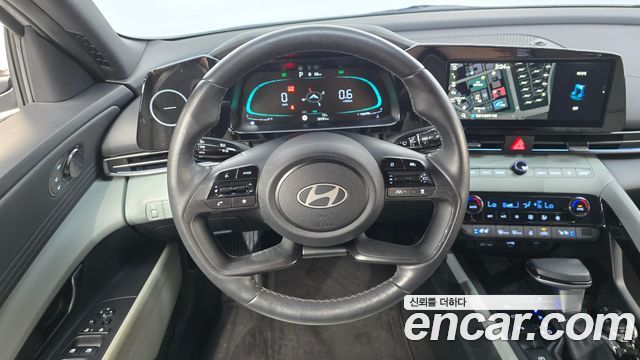 Hyundai AVANTE 2024 — photo 19