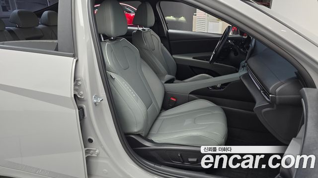 Hyundai AVANTE 2024 — photo 16