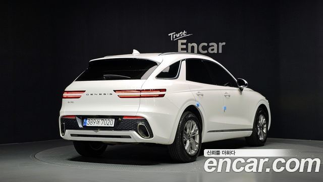 Genesis GV70 2022 — photo 2