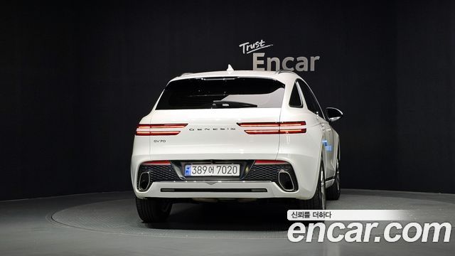 Genesis GV70 2022 — photo 4
