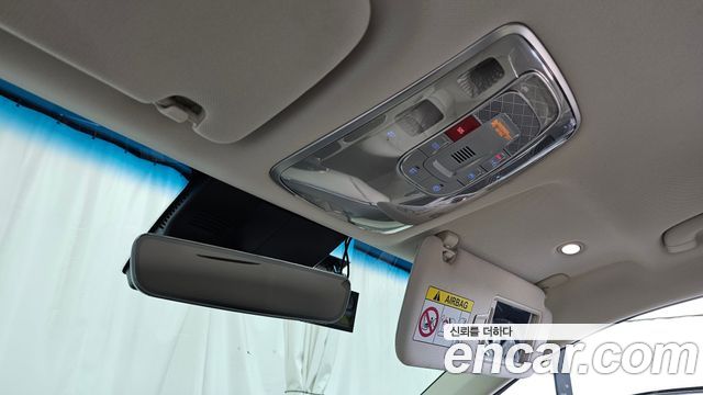 Genesis GV70 2022 — photo 17