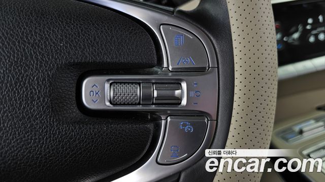 Genesis GV70 2022 — photo 18