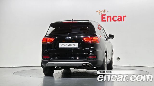 Kia Sorento 2018 — photo 4