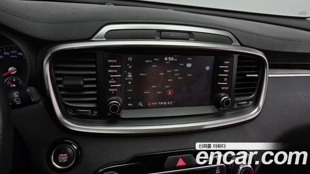 Kia Sorento 2018 — photo 20