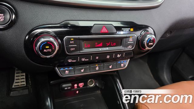 Kia Sorento 2018 — photo 22