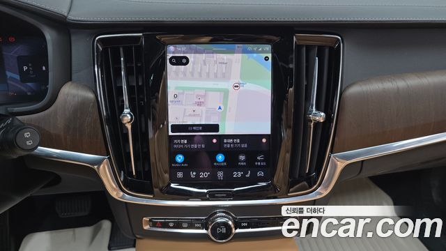 Volvo V90 2024 — photo 18