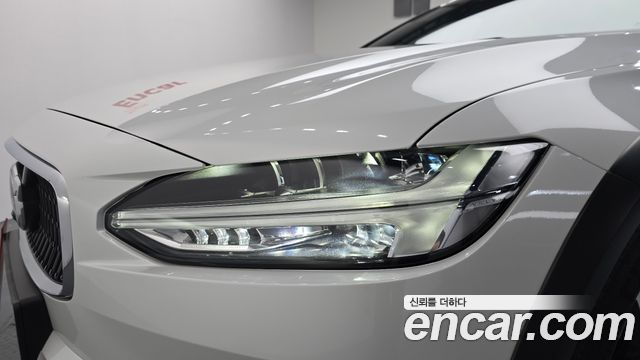 Volvo V90 2024 — photo 8