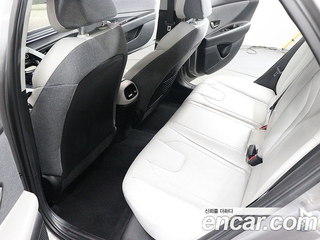 Hyundai AVANTE 2021 — photo 7