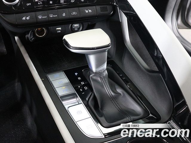 Hyundai AVANTE 2021 — photo 9