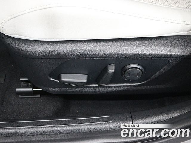 Hyundai AVANTE 2021 — photo 15