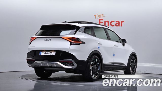 Kia Sportage 2023 — photo 2