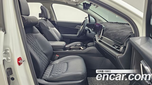 Kia Sportage 2023 — photo 11