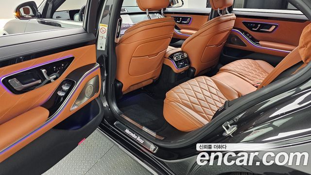 Mercedes-Benz S-Class 2022 — photo 17